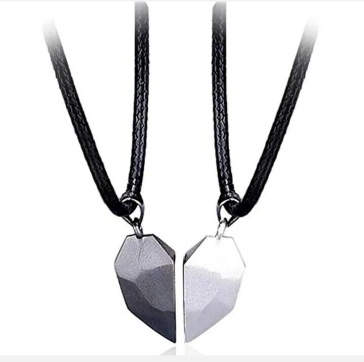 Two Part Couples - Men'S & Womens Magnetic Heart Pendant Matching Love Necklaces